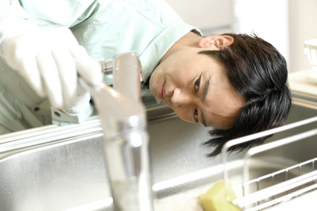 キッチン蛇口の水漏れを自分で直す前の準備