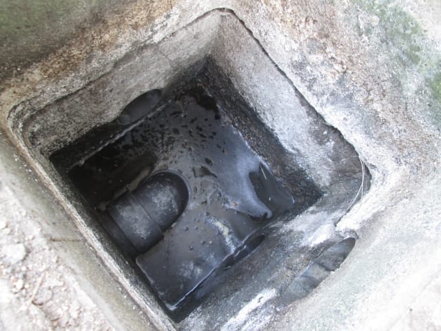 汚水枡の掃除が必要な理由とは